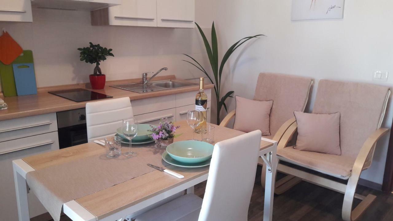 Apartman Dea Crveni Vrh Luaran gambar